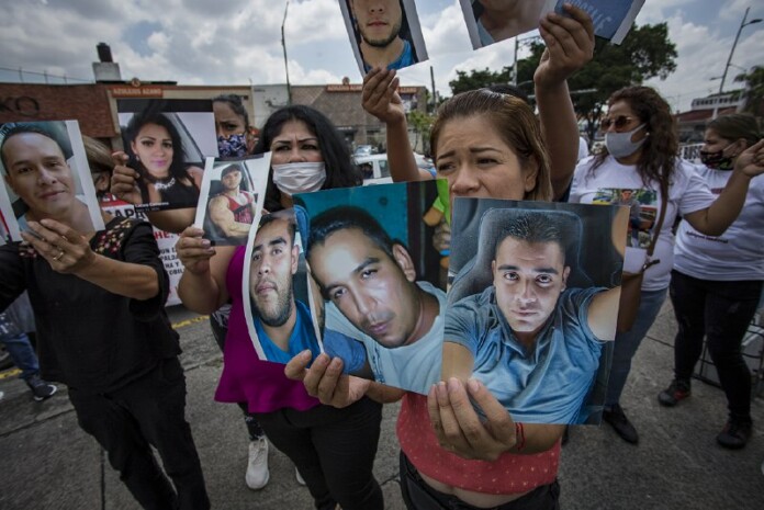 Tres años después de la desaparición de sus hijos, familia Camarena denuncia obstrucción a la justicia