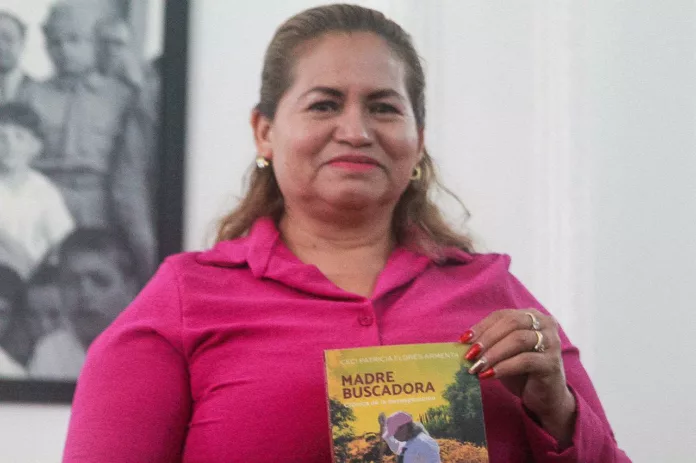 Cecilia Flores, presenta su libro “Madre Buscadora: crónicas de la desaparición”