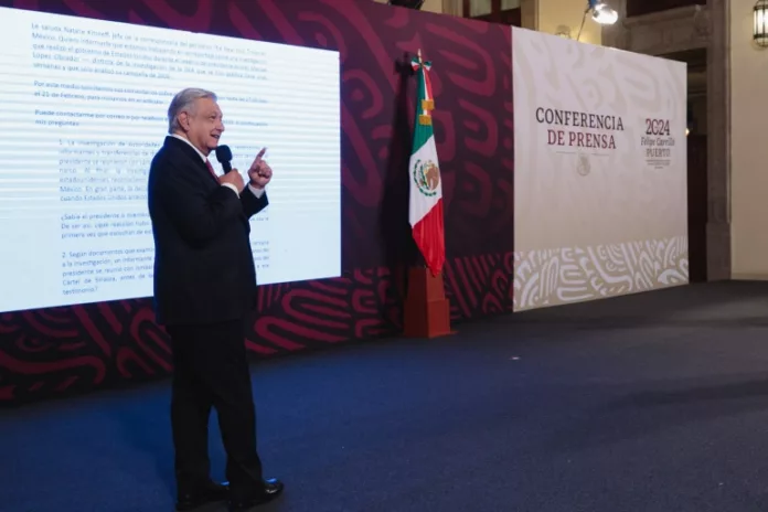 El Instituto Nacional de Transparencia inició una investigación tras la exposición del teléfono de una corresponsal de The New York Times durante la conferencia matutina del presidente.