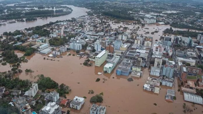 Colapsó presa en Brasil debido a fuertes lluvias