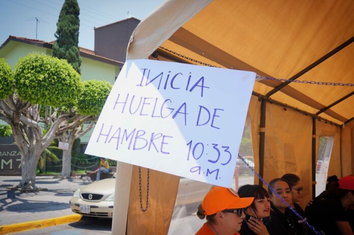 Madres inician huelga de hambre para exigir al Congreso de Jalisco la aprobación de la #LeyVicaria