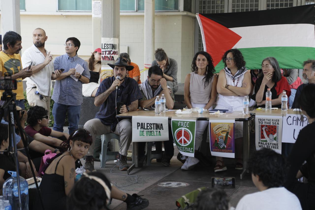 Académicos de la UNAM se reúnen para protestar contra la ocupación de Palestina