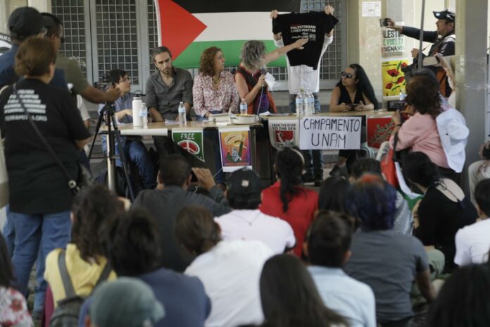 Académicos de la UNAM se reúnen para protestar contra la ocupación de Palestina