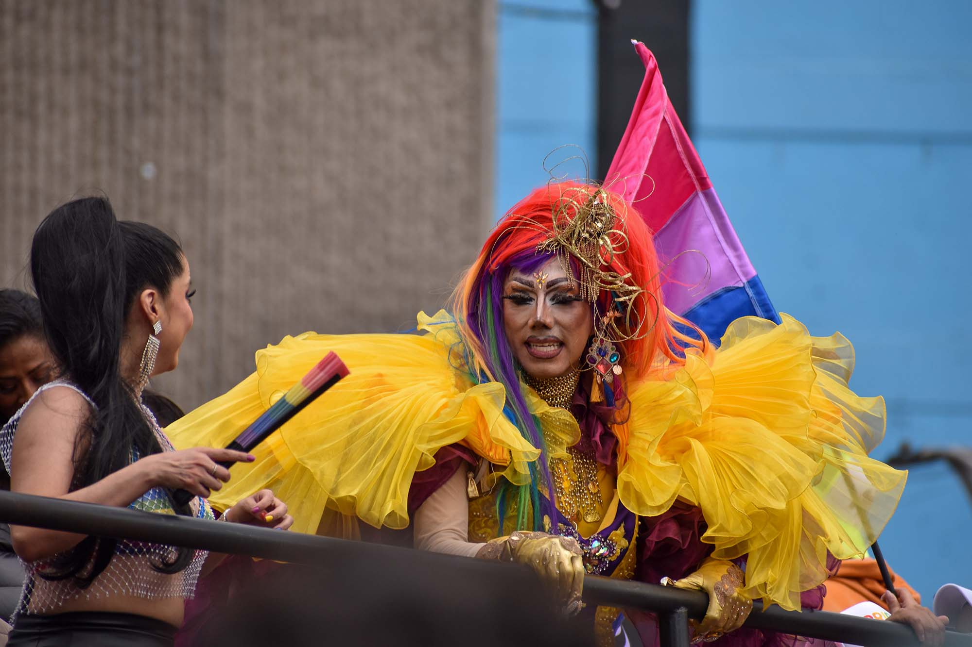 En la lucha por una diversidad libre de prejuicios, la cultura Drag se hizo presente en el Pride 2024 de la Ciudad de México, expresando su deseo de ser visibilizada a través de coloridas y brillantes manifestaciones de la comunidad LGBTIQA+.