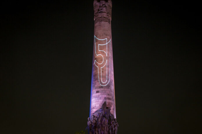 “A ustedes les sobra impunidad, a nosotras creatividad”: Demandan justicia a cuatro años del Halconazo Tapatío y a uno del retiro del Antimonumento 5J