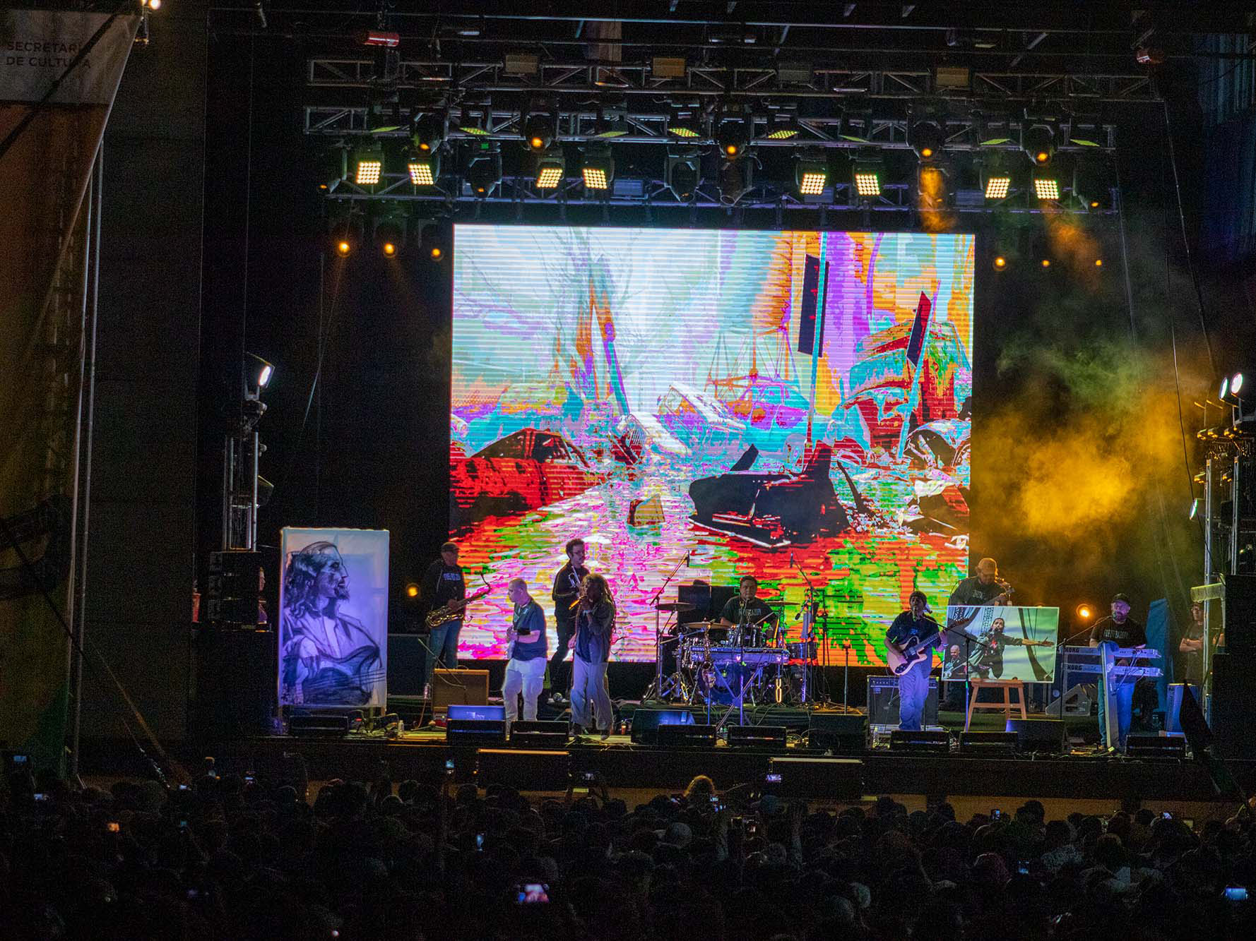 Durante el evento "Reggae Pal Oriente" en la CDMX, los Rastrillos, junto con otras agrupaciones, rindieron tributo y despedida a Gerardo Pimentel, mejor conocido como "Zopi", quien fue tallerista por un largo tiempo en su casa Faro de Oriente.