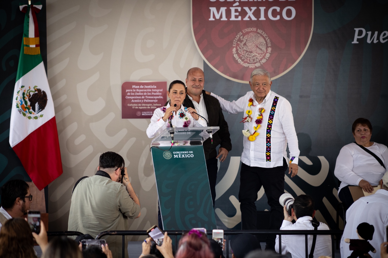 AMLO inaugura la controvertida presa El Zapotillo