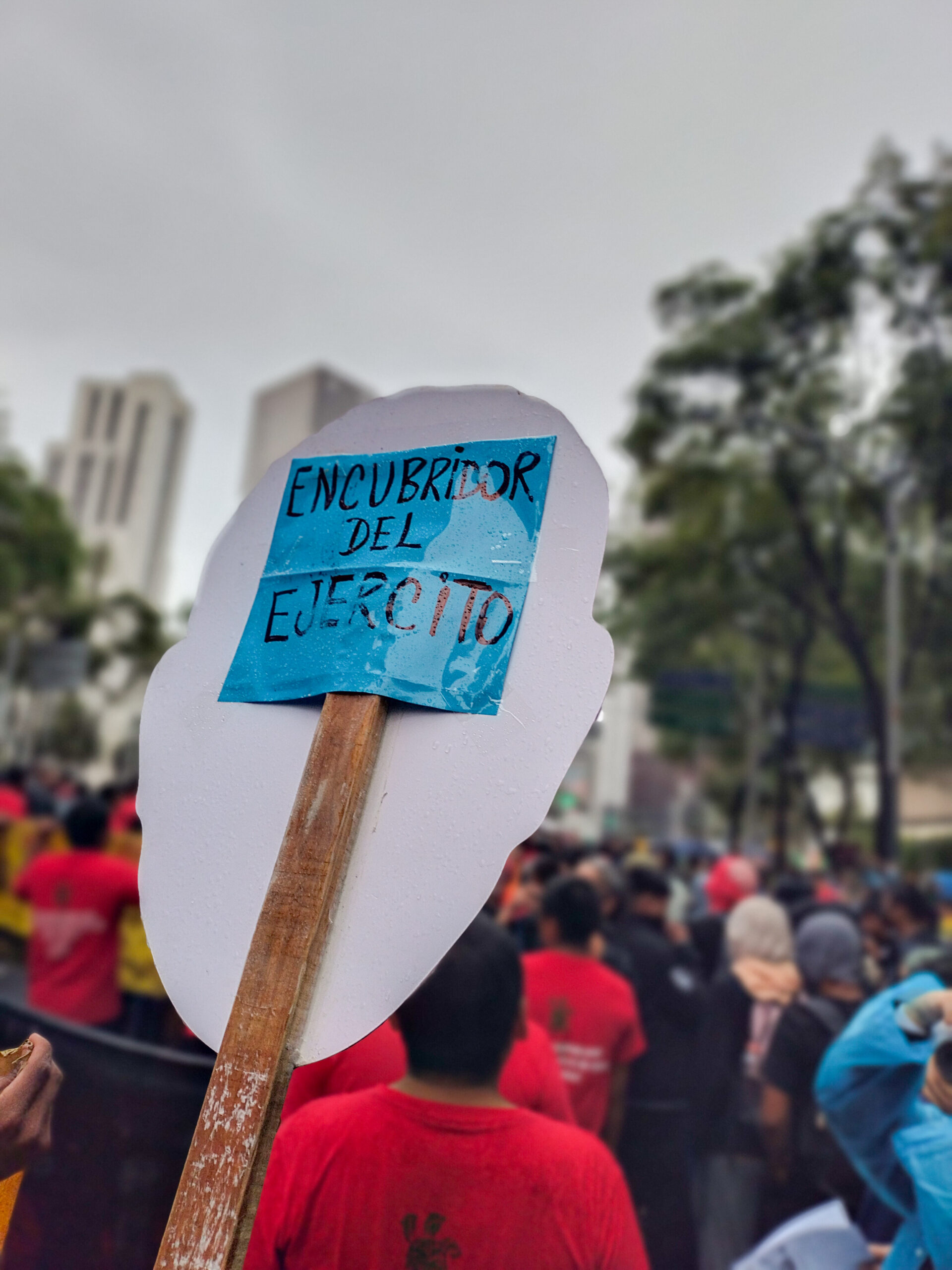 Se cumplen 10 años de la desaparición forzada de los 43 estudiantes de Ayotzinapa. Un largo camino de injusticia, de impunidad, pero sobre todo, de resistencia.