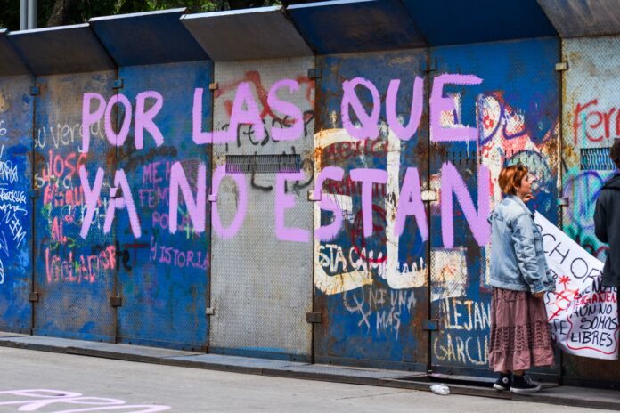 Durante el domingo 22 de septiembre se llevó a cabo la Antigrita feminista 2024, acto político cultural congregado frente a palacio de Bellas Artes por el colectivo Libres Ya comisión por Karla y Magda.