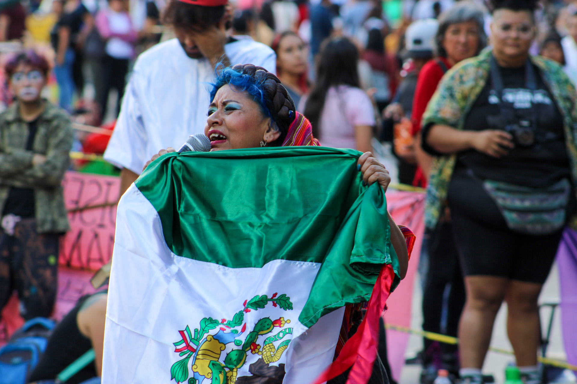 Se realizó la Antigrita 2024 en el Antimonumento ♀, para alzar la voz por la justicia, la libertad, la dignidad y la memoria de las personas violentadas, asesinadas y desaparecidas. Una acción política-cultural en contra de la criminalización, brutalidad y represión policial/militar.