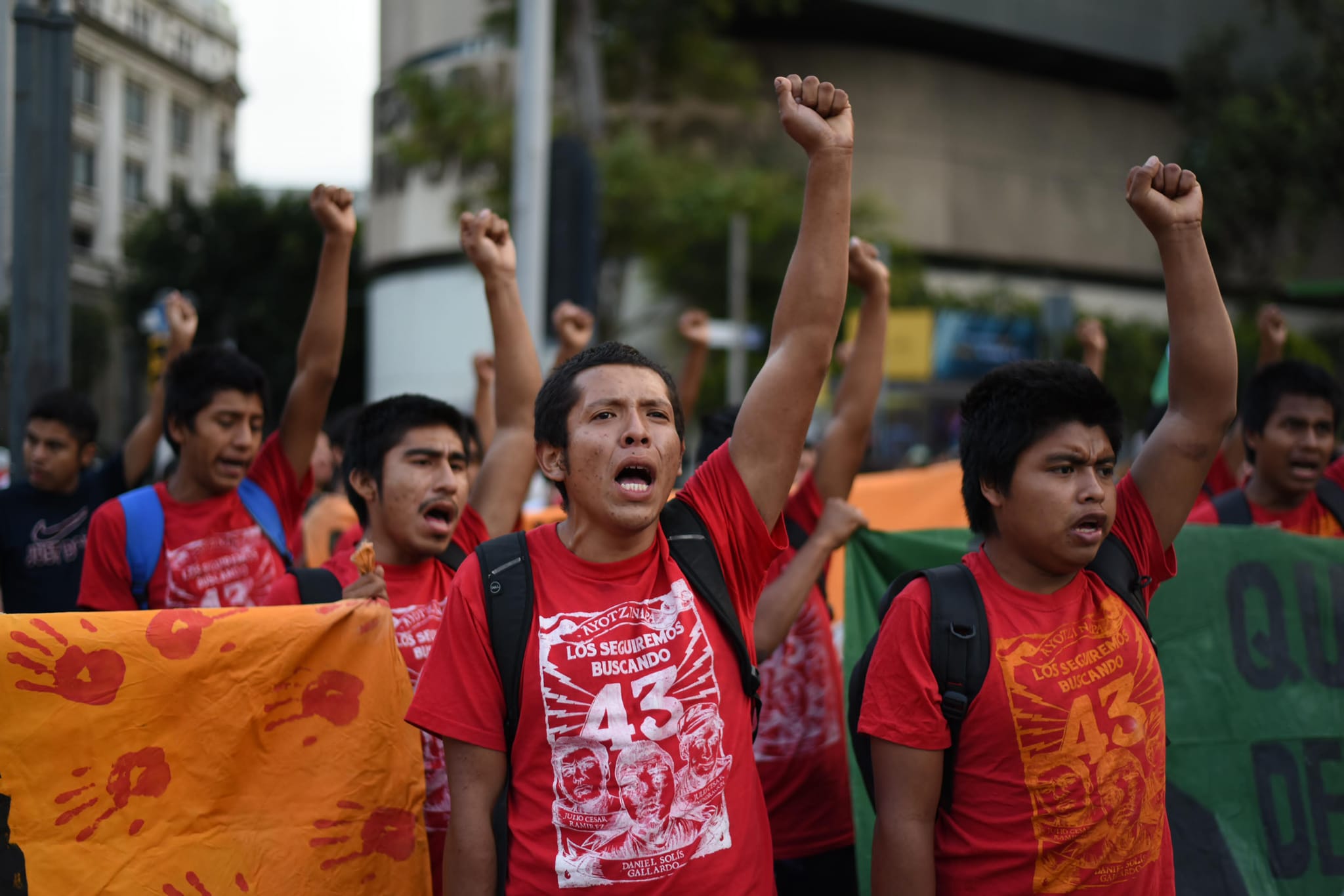 Ayotzinapa: Madres y padres exigen acción a Claudia Sheinbaum tras 121 meses de impunidad