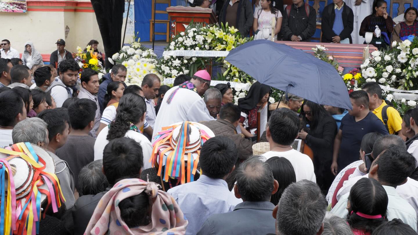 Miles despiden al padre Marcelo Pérez, defensor de los pueblos indígenas