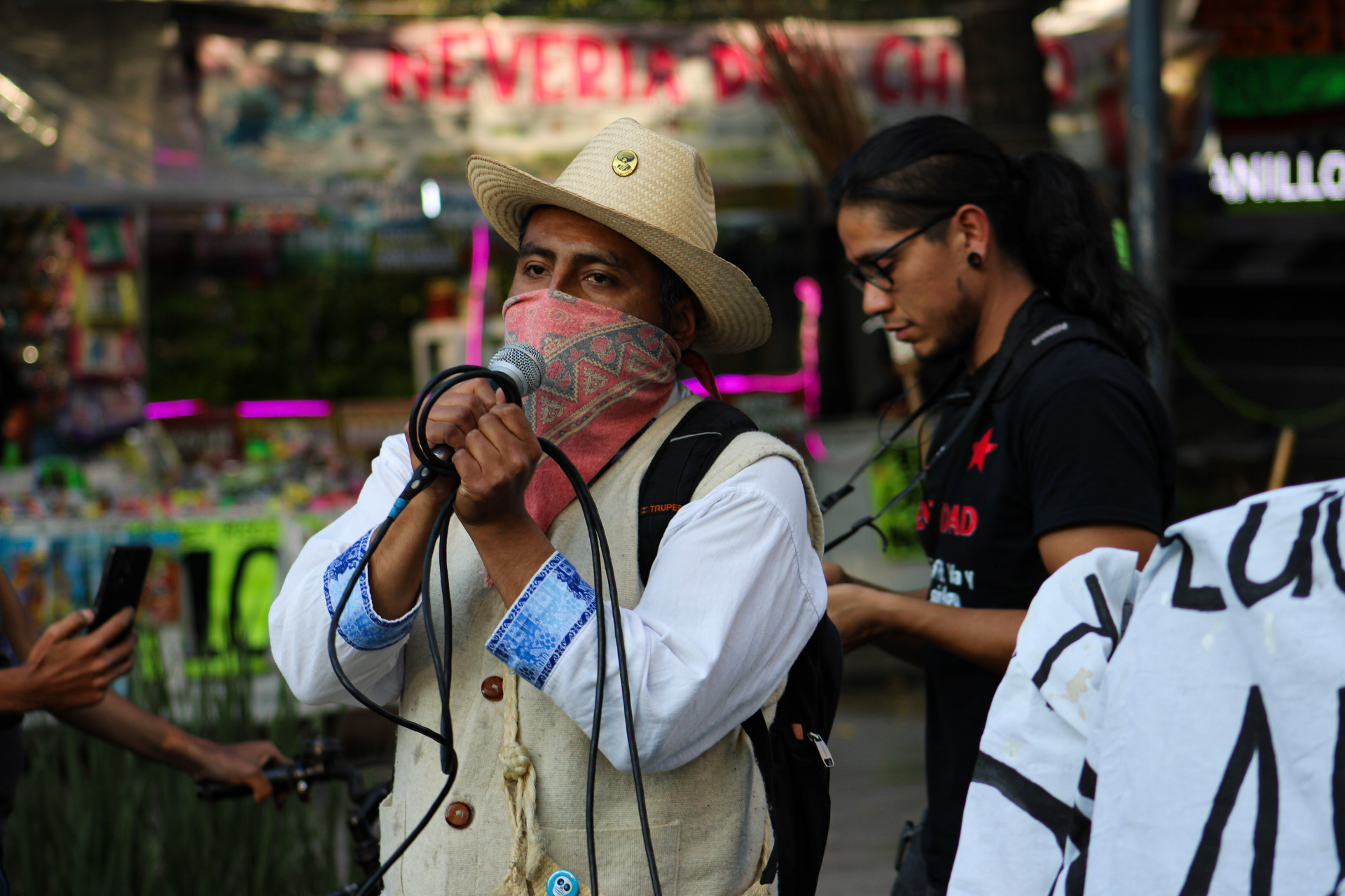 Se llevó a cabo una marcha y un mitin de denuncia contra la violencia hacia los pueblos zapatistas, para exigir justicia y un alto a la guerra contra el EZLN.