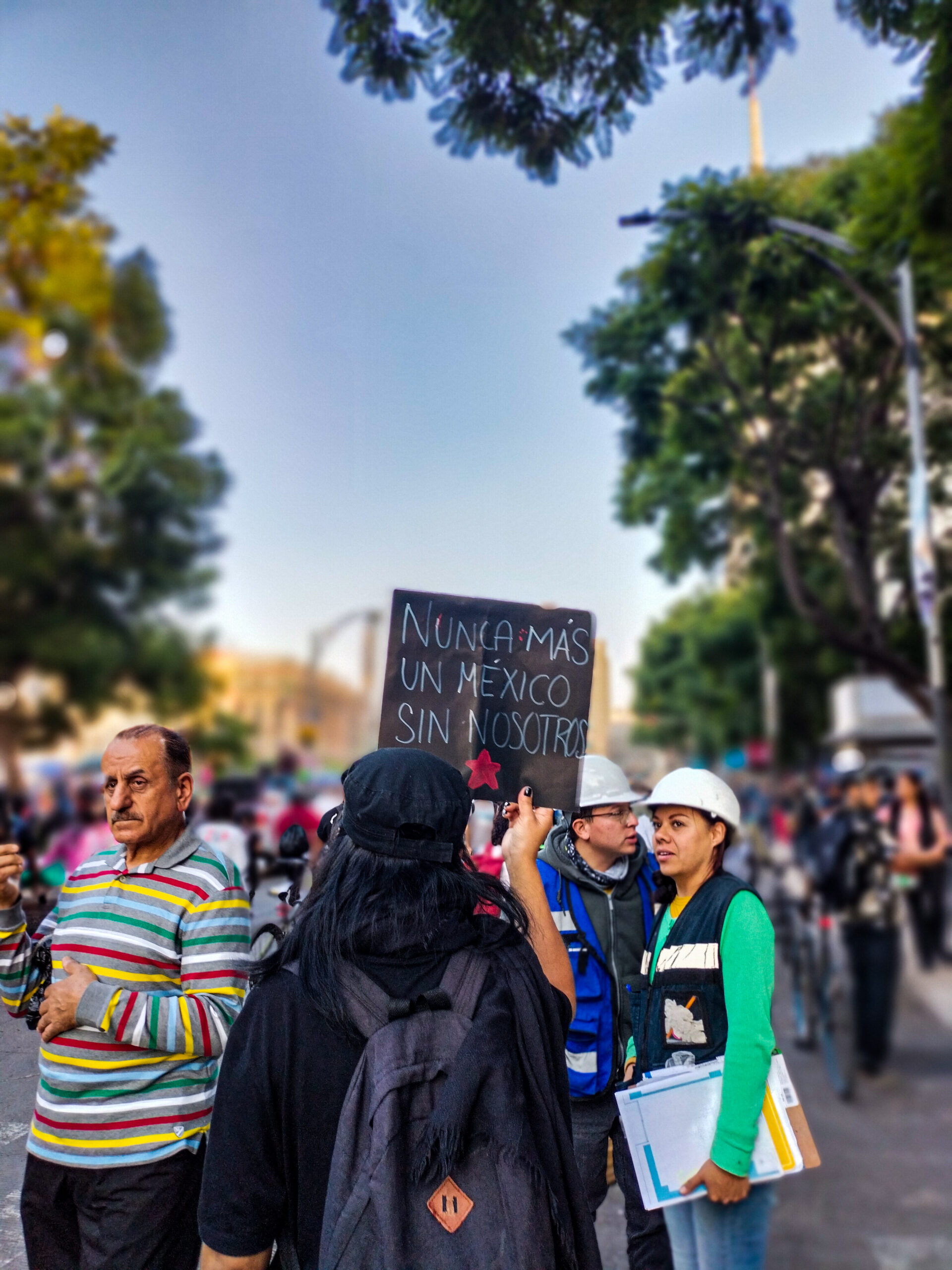 Se llevó a cabo una marcha y un mitin de denuncia contra la violencia hacia los pueblos zapatistas, para exigir justicia y un alto a la guerra contra el EZLN.