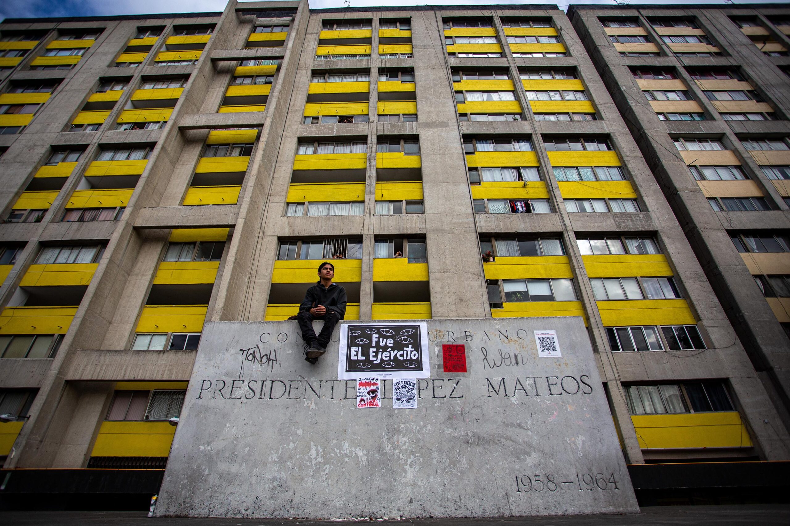 A 56 años de la Masacre de Tlatelolco, marchan por justicia y verdad ...