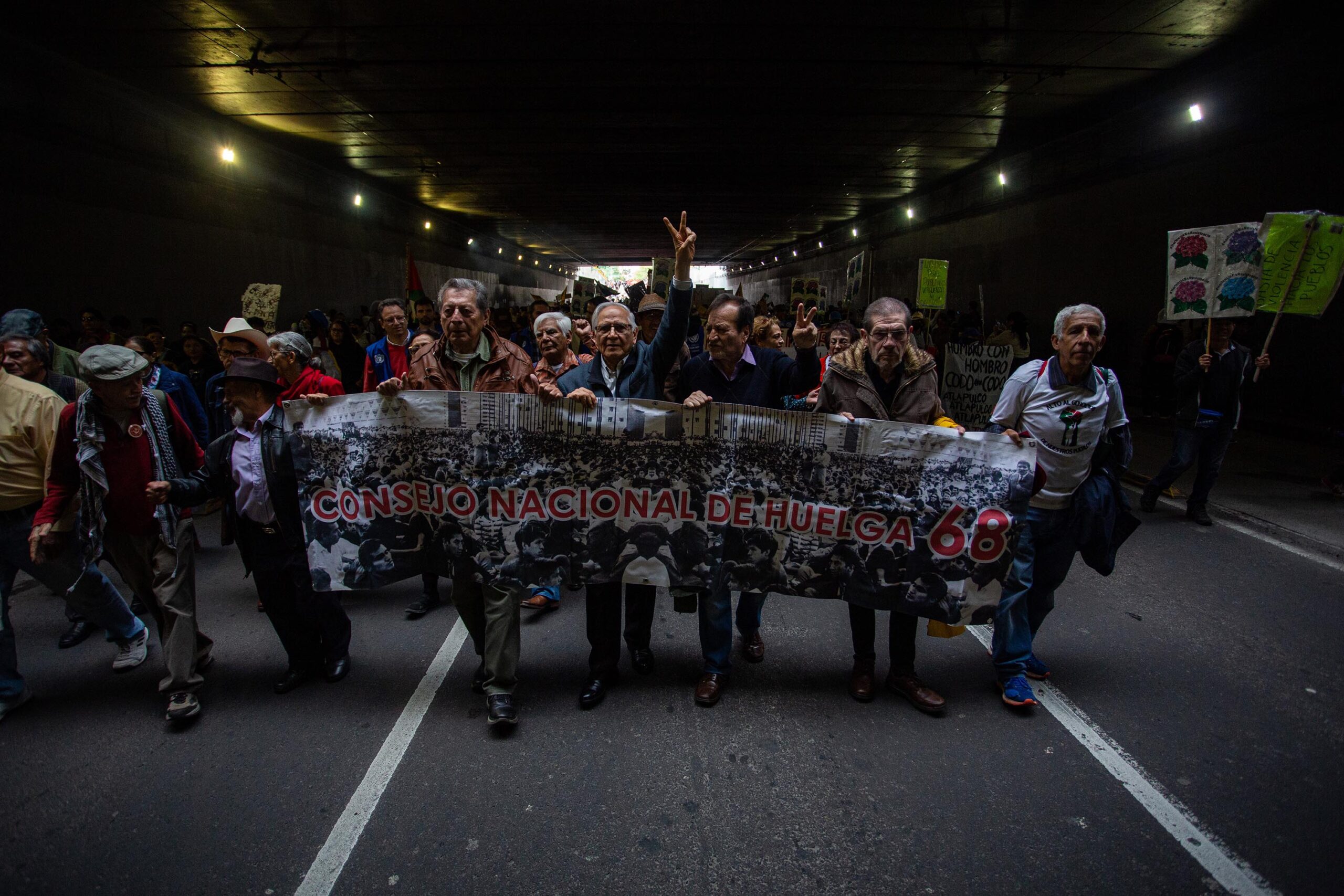 A 56 años de la Masacre de Tlatelolco, marchan por justicia y verdad