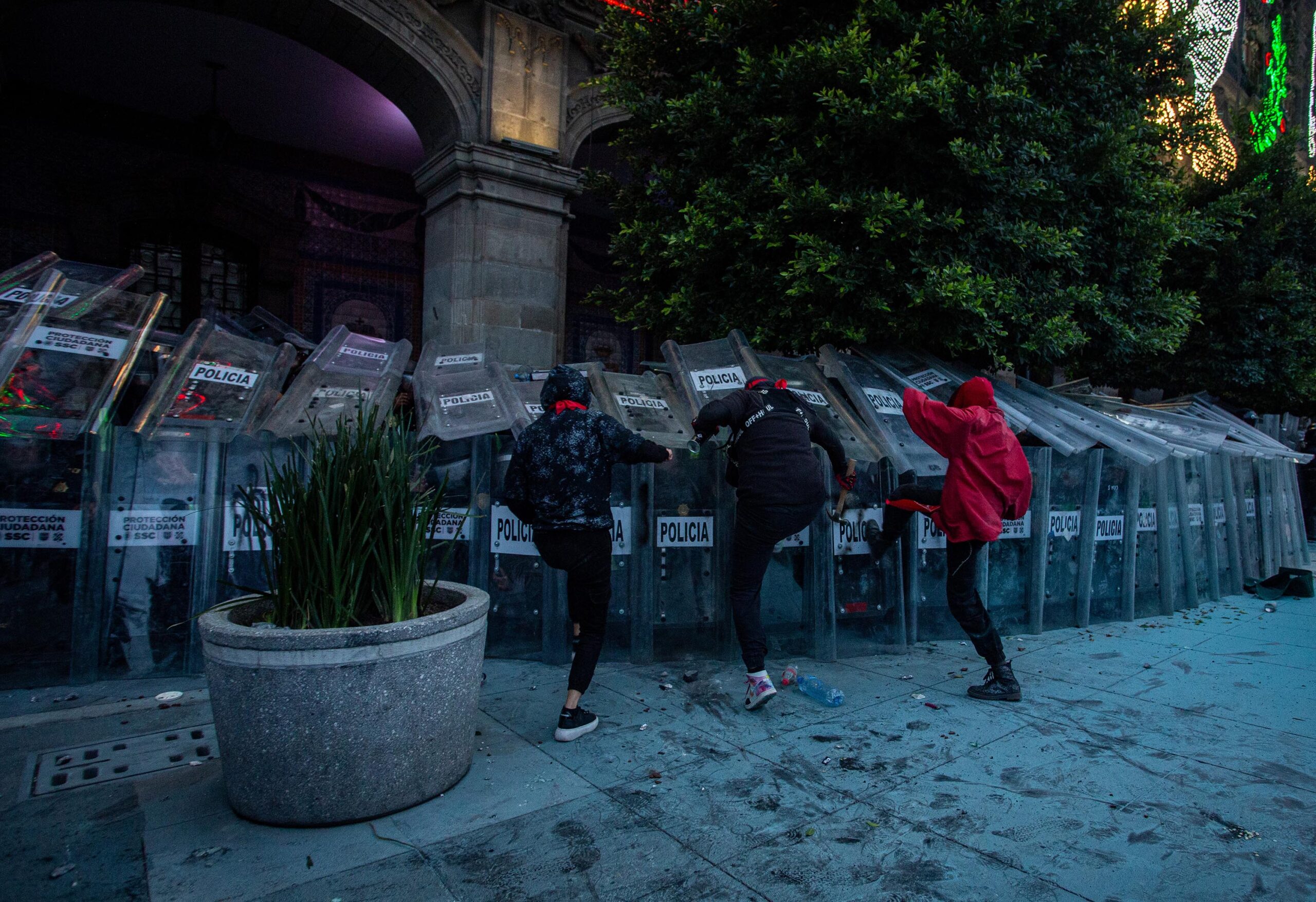 A 56 años de la Masacre de Tlatelolco, marchan por justicia y verdad