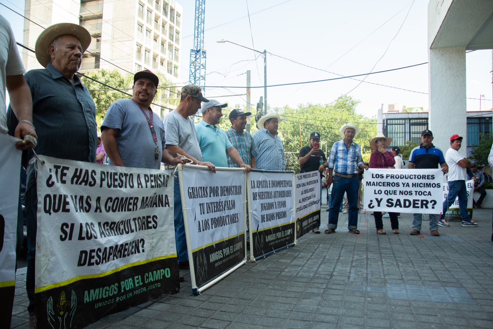 Tras meses de manifestación, gobierno federal y estatal no garantizan apoyo a agricultores de Jalisco 