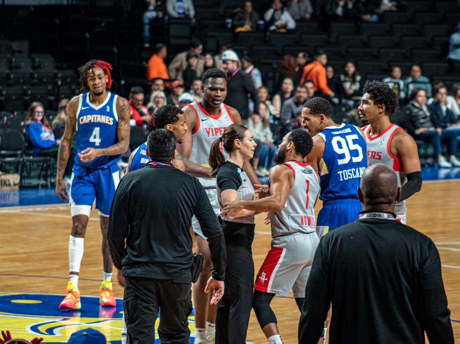 The Vipers mordieron a los Capitanes en casa 