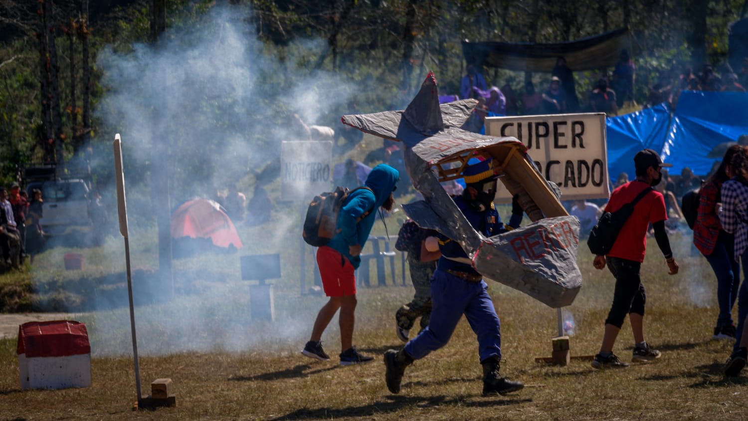 Zapatistas celebran 31 aniversario del levantamiento armado con representaciones teatrales en Oventik