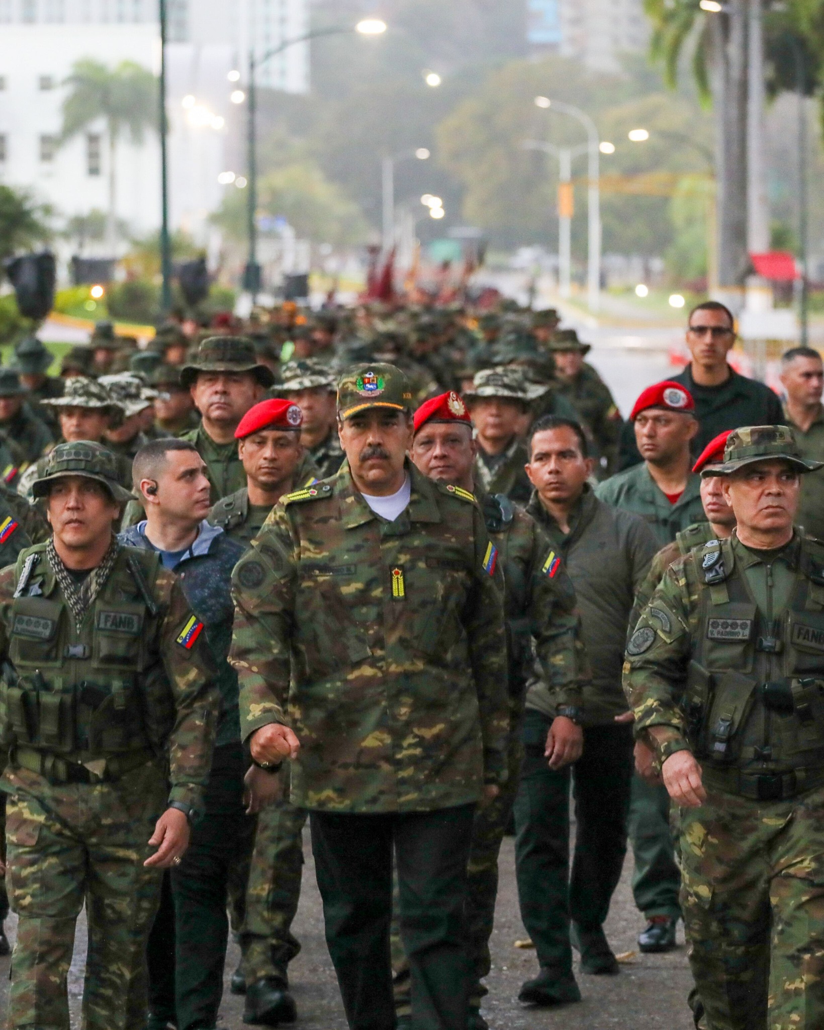 Venezuela despliega ejercicios militares para proteger fronteras, ciudades y costas