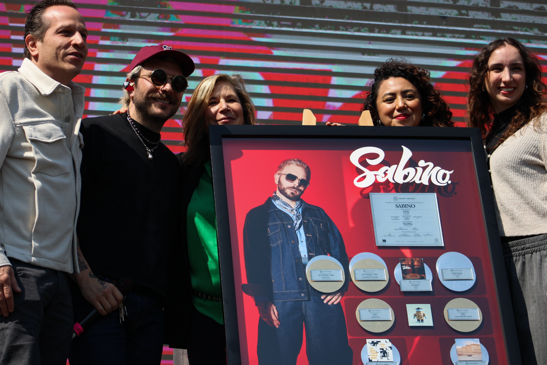 El próximo 28 de febrero el fundador del SAB HOP Sabino, dará un concierto en el Estadio GNP Seguros. Un evento que promete ser un gran show al hacer un recorrido por los álbumes del cantante y contar con diversas colaboraciones para que cada persona que asista, viva un buen momento, se lleve un aprendizaje y un gran recuerdo.