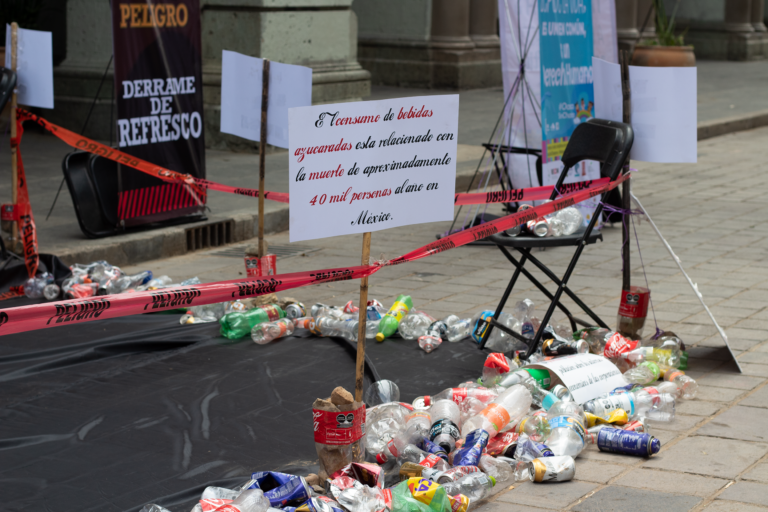 #OaxacaSinChatarra: Organizaciones exigen frenar el impacto de las refresqueras en la salud y el medio ambiente