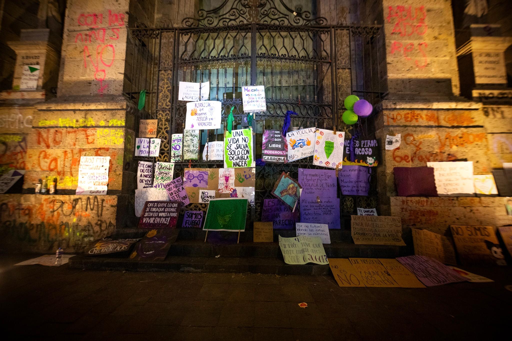 Miles de mujeres alzan la voz en Guadalajara en el 8M 2025