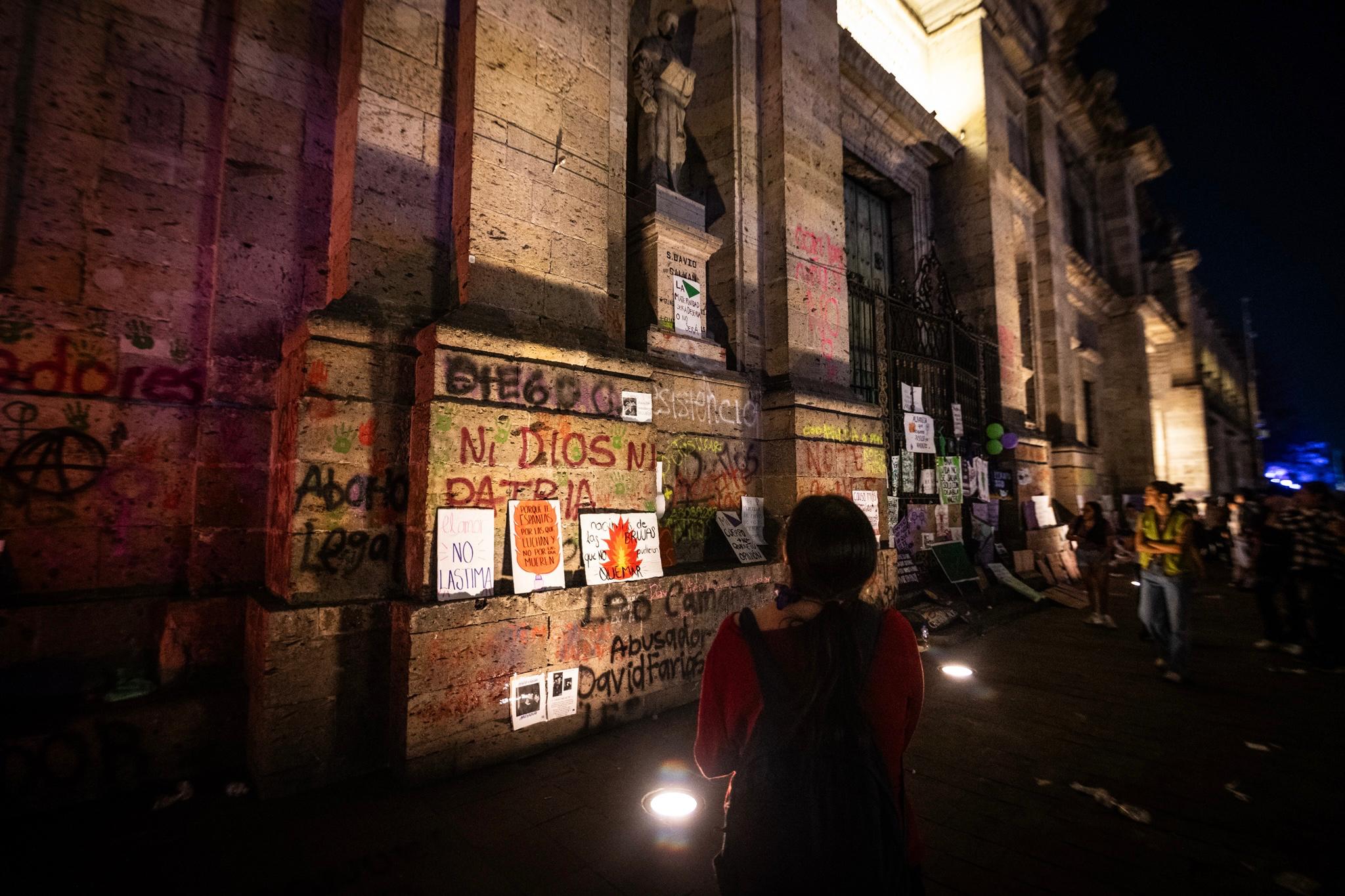 Miles de mujeres alzan la voz en Guadalajara en el 8M 2025