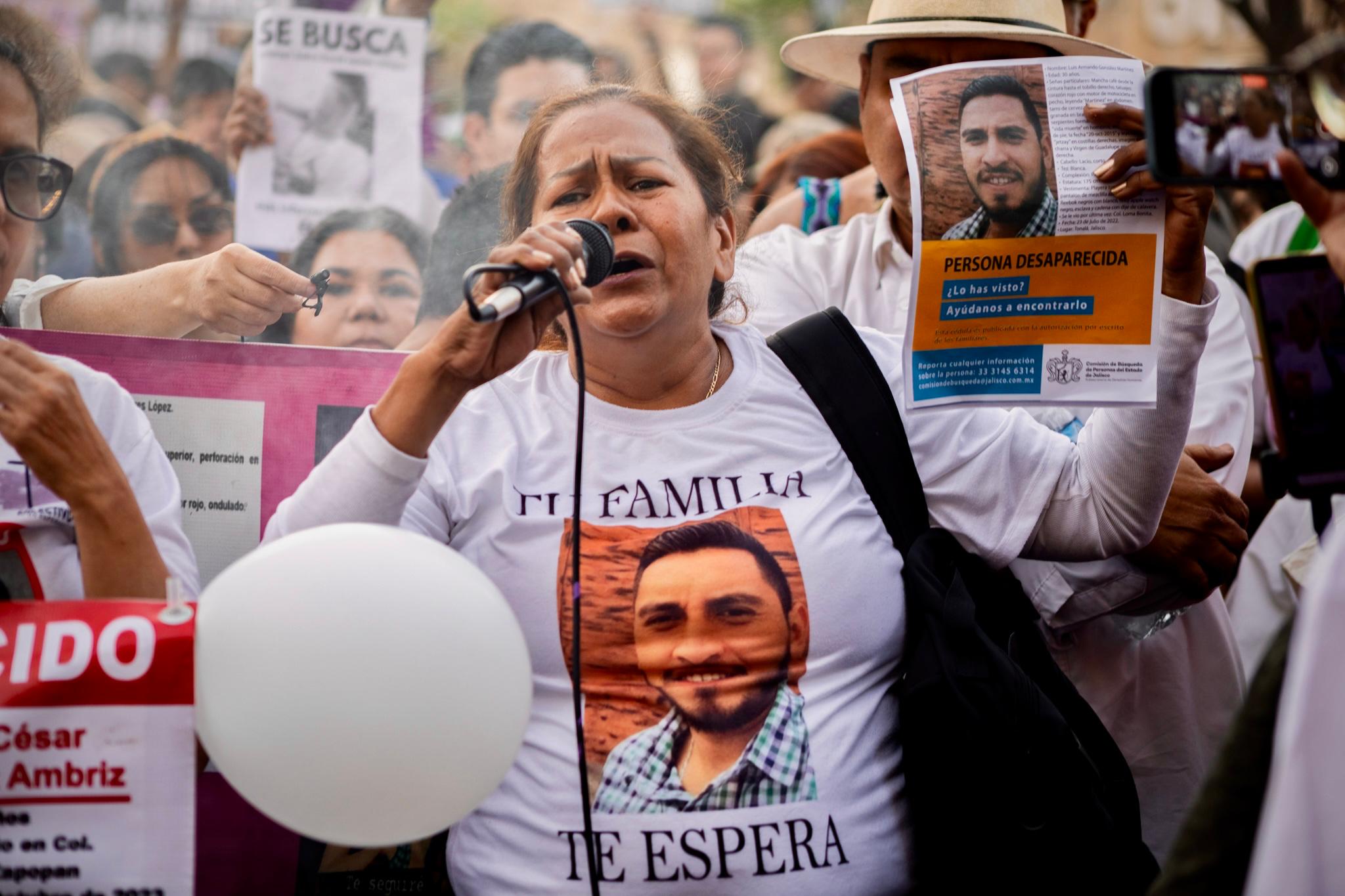 Miles exigen justicia en Guadalajara por hallazgos en Teuchitlán: "No están solos, el Estado nos ha fallado"