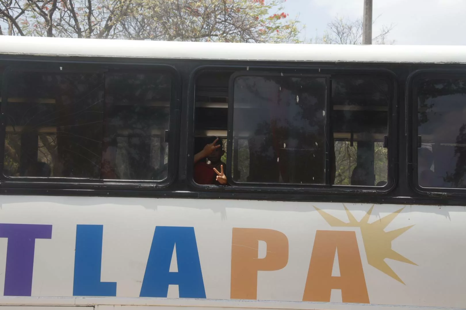 Niño asesinado en emboscada y 77 jornaleros parten en condiciones precarias desde la Montaña de Guerrero